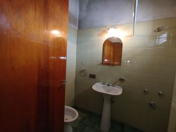 VENTA CASA 5 AMBIENTES BANFIELD APTO CREDITO