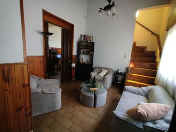 VENTA CASA 5 AMBIENTES BANFIELD APTO CREDITO
