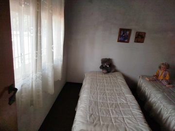 VENTA CASA 5 AMBIENTES BANFIELD APTO CREDITO