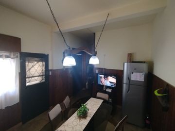 VENTA CASA 5 AMBIENTES BANFIELD APTO CREDITO