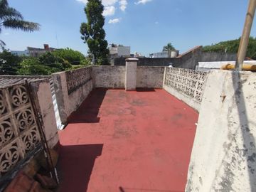 VENTA CASA 5 AMBIENTES BANFIELD APTO CREDITO