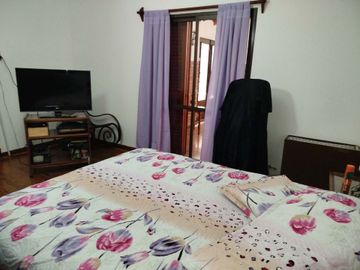VENTA CASA 5 AMBIENTES BANFIELD APTO CREDITO