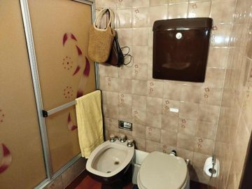 VENTA CASA 5 AMBIENTES BANFIELD APTO CREDITO