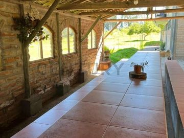 Venta Oportunidad Quinta - Terreno 18.300m2  Yaruqui - Pichincha