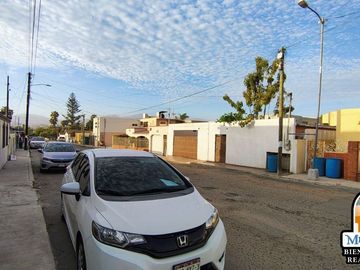 Casa céntrica de 1 nivel en Fracc. Buenaventura