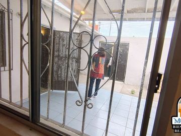 Casa céntrica de 1 nivel en Fracc. Buenaventura
