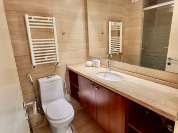 VENTA AMPLIO DEPARTAMENTO EN LOMAS DE SAN ANDRES