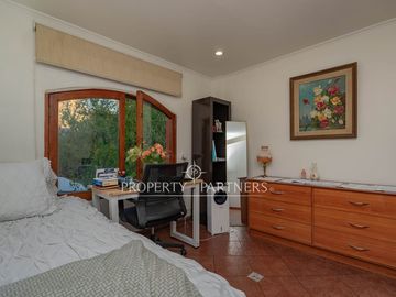 Excelente casa para remodelar! 5D + 3B + 7E