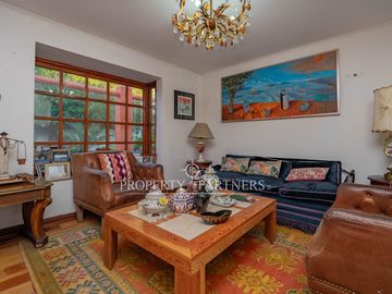Excelente casa para remodelar! 5D + 3B + 7E