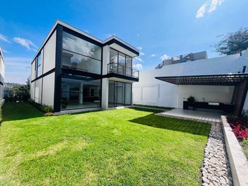 HERMOSA CASA VENTA INDEPENDIENTE - ALTAVISTA DE NAYÓN