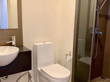2-BR Condo at Unixx South Pattaya close to Phratamnak