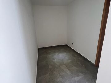 Casa en Venta en Juriquilla Campestre, 4 Recámaras, Roof Garden, 3 Autos Techado