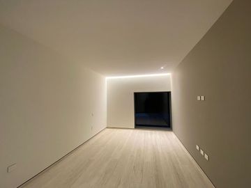 Residencia en venta en Lago de Juriquilla, Diseño de Autor, Minimalista