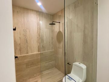 Residencia en venta en Lago de Juriquilla, Diseño de Autor, Minimalista