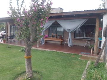 Venta Casa Lincoln – 4AMB Pileta, Galería y Parrilla