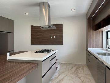 Estrena casa con acabados de lujo, recámara en PB, Cumbres del Lago, Juriquilla