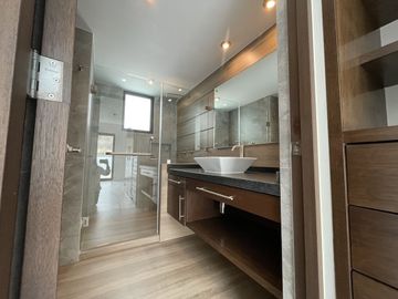 Estrena casa con acabados de lujo, recámara en PB, Cumbres del Lago, Juriquilla