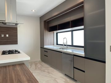 Estrena casa con acabados de lujo, recámara en PB, Cumbres del Lago, Juriquilla