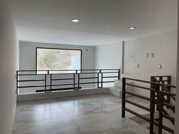 Estrena casa con acabados de lujo, recámara en PB, Cumbres del Lago, Juriquilla
