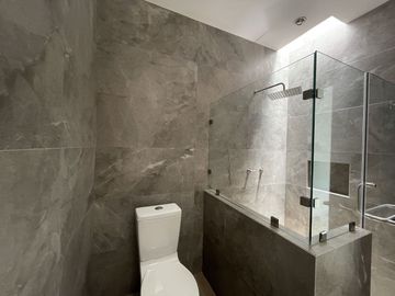 Estrena casa con acabados de lujo, recámara en PB, Cumbres del Lago, Juriquilla
