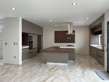 Estrena casa con acabados de lujo, recámara en PB, Cumbres del Lago, Juriquilla