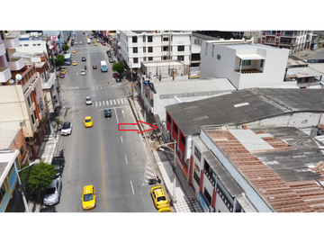 PASE COMERCIAL CON 8 LOCALES EN VENTA LA LIBERTAD SANTA ELENA