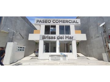 PASE COMERCIAL CON 8 LOCALES EN VENTA LA LIBERTAD SANTA ELENA