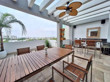 Espectacular Penthouse Amoblado en venta-4 dormitorios-Isla Mocolí, Samborondón