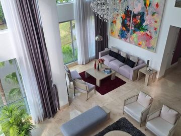 Espectacular Penthouse Amoblado en venta-4 dormitorios-Isla Mocolí, Samborondón