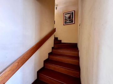 DEPARTAMENTO DUPLEX  EN AV. VELASCO ASTETE 265
