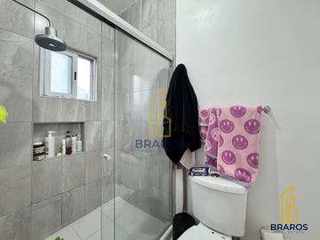 Casa en venta en Saratoga Residencial frente a parque