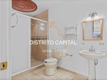 Casa en venta en Jiutepec, Morelos. Fraccionamiento Las Fincas