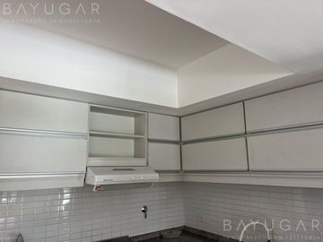 Venta - OPORTUNIDAD Casa en Barrio Privado Santa Guadalupe - Pilar del Este