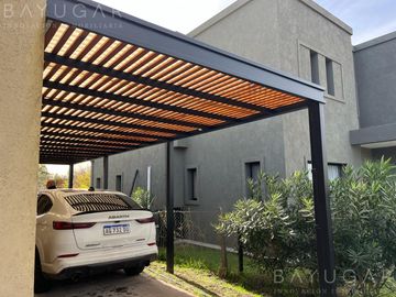 Venta - OPORTUNIDAD Casa en Barrio Privado Santa Guadalupe - Pilar del Este