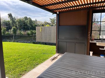 Venta - OPORTUNIDAD Casa en Barrio Privado Santa Guadalupe - Pilar del Este