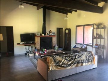 Casa en Venta Estancia Las Lilas 5 dormitorios
