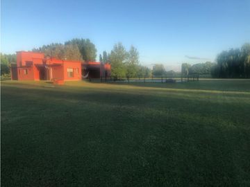 Casa en Venta Estancia Las Lilas 5 dormitorios
