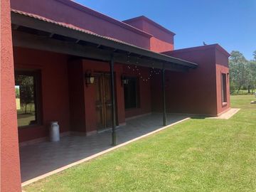 Casa en Venta Estancia Las Lilas 5 dormitorios