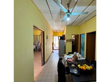 CASA DE 2 DORMITORIOS - B° 300 VIVIENDAS