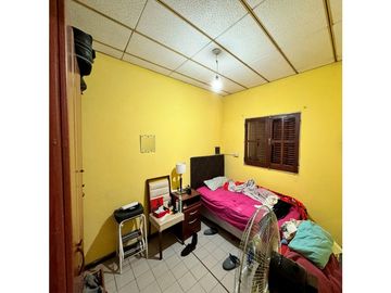 CASA DE 2 DORMITORIOS - B° 300 VIVIENDAS