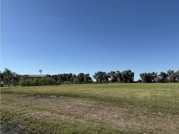 Lote en venta de 9386 m2 en Chacras de San Andrés Villa Ruiz