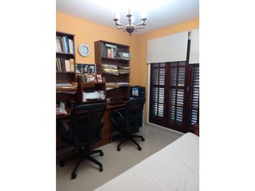 Venta Casa 5 ambientes - Barrio San Patricio