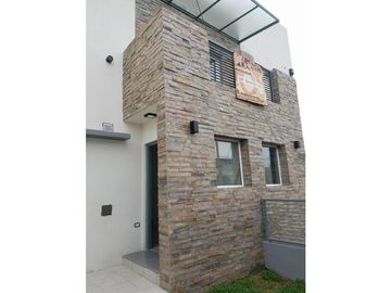 Venta Casa PH 4 ambientes - Haití 300, Ituzaingó Norte.