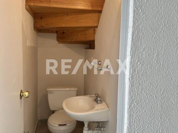 CASA EN RENTA - (3)