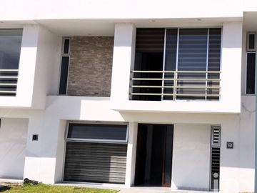 Casa en venta en residencial Bonaterra, coto Altezza