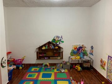 ¿QUIERES NEGOCIAR ESTA CASA EN JARDINES DEL PEDREGAL?