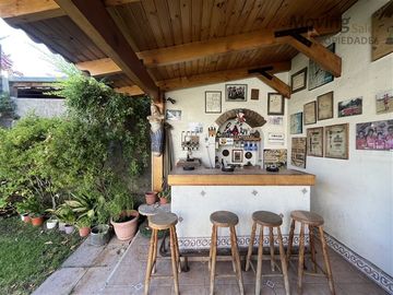 Casa en Venta en Monseñor Edwards / Príncipe de Gales