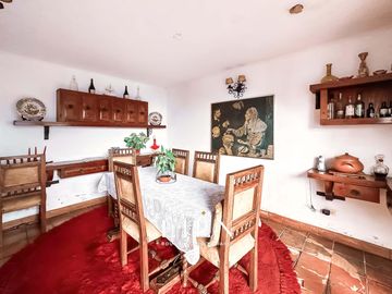 Casa rústica con patio y balcones en Pedro de Osma – Barranco