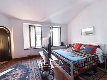 Casa rústica con patio y balcones en Pedro de Osma – Barranco