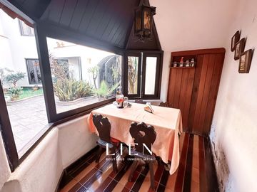 Casa rústica con patio y balcones en Pedro de Osma – Barranco